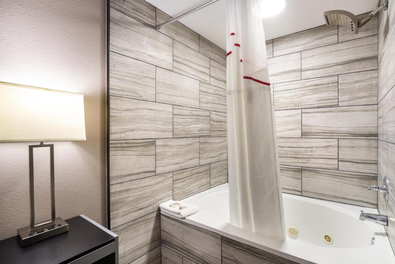 Red Roof Inn & Suites Athens, Al 外观 照片