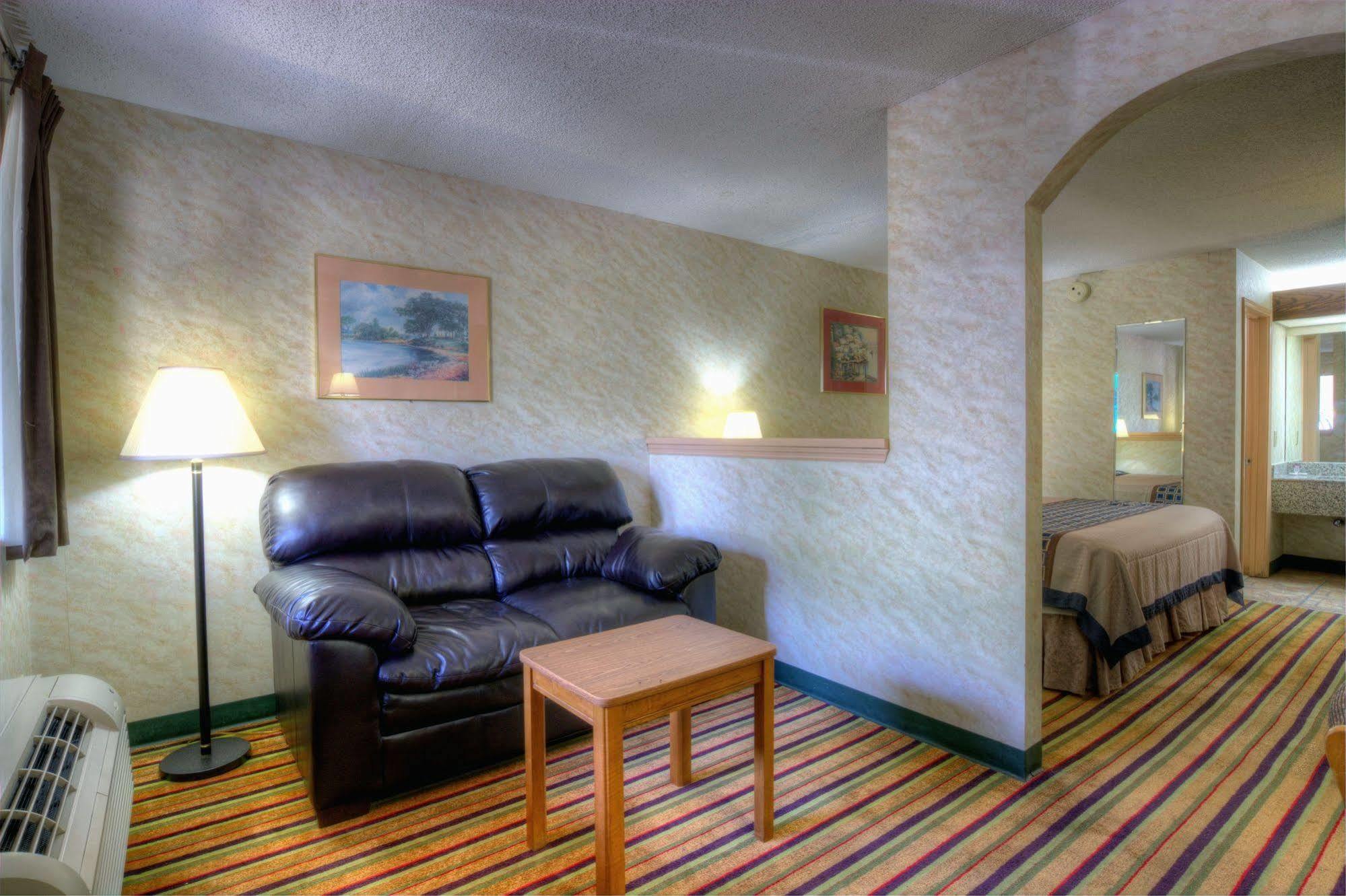 Red Roof Inn & Suites Athens, Al 外观 照片
